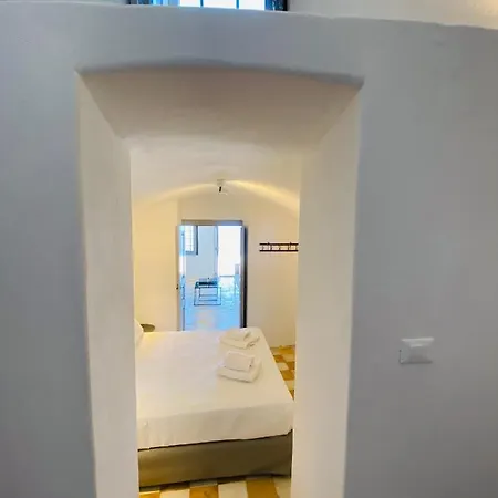 Ikia Kriton Ferienhaus Imerovigli (Santorini)